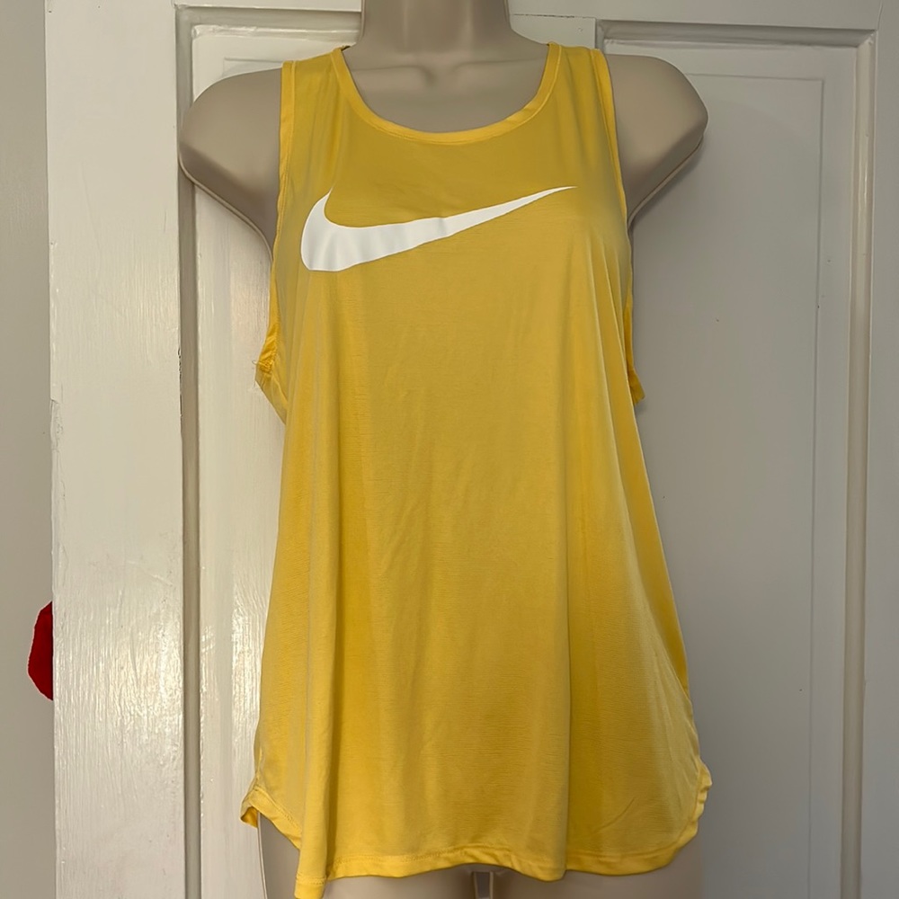 Nwot yellow women's Nike running tank top